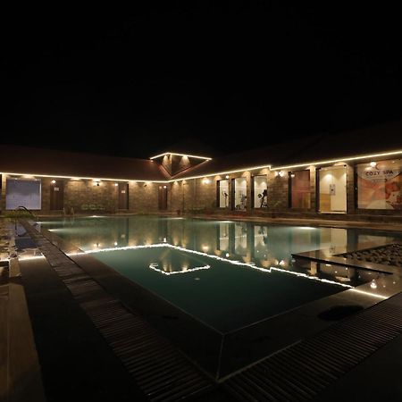 Sarovar Portico, Somnāth Exterior foto