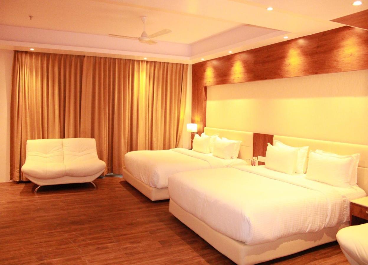 Sarovar Portico, Somnāth Exterior foto