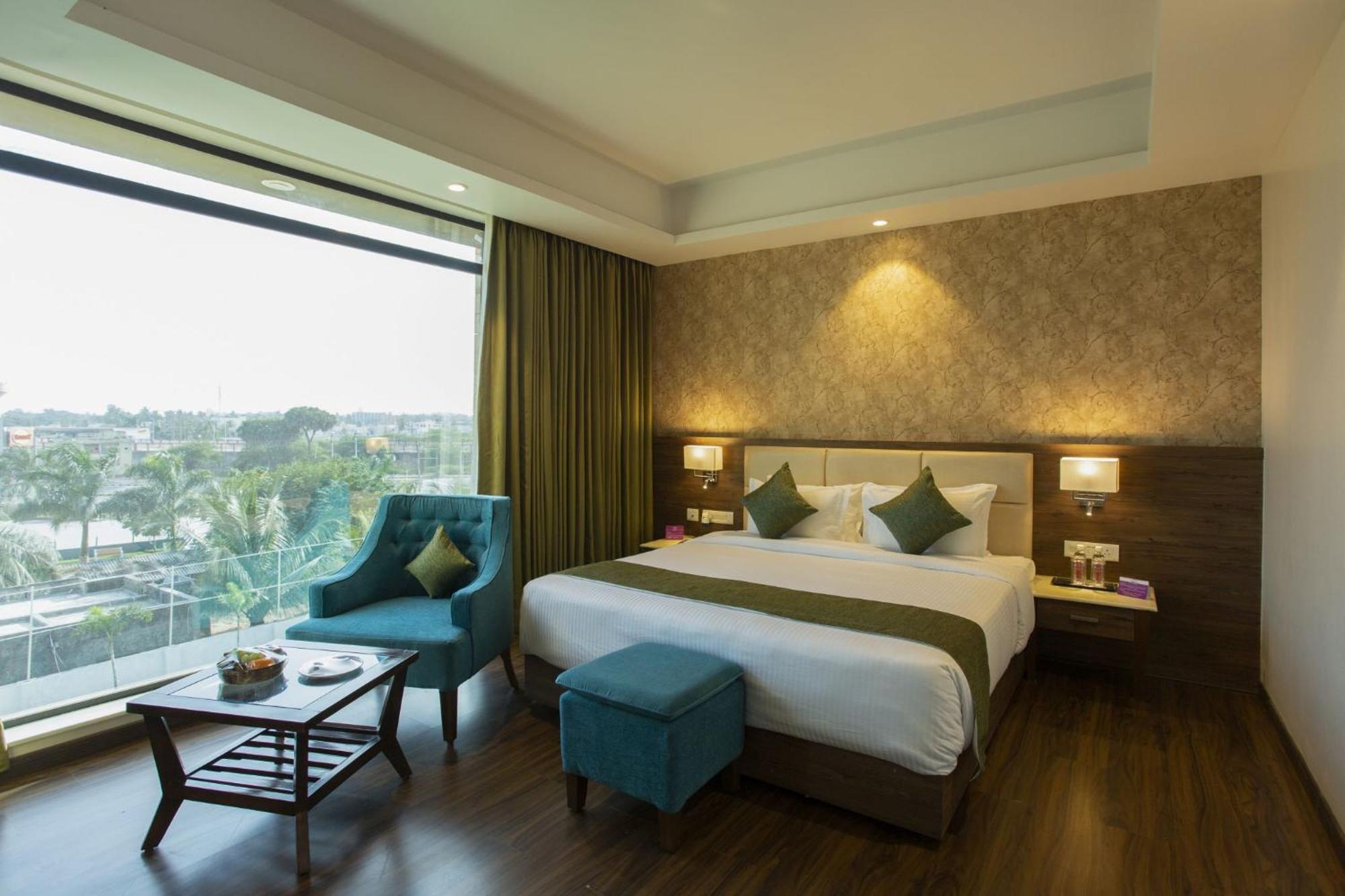 Sarovar Portico, Somnāth Exterior foto
