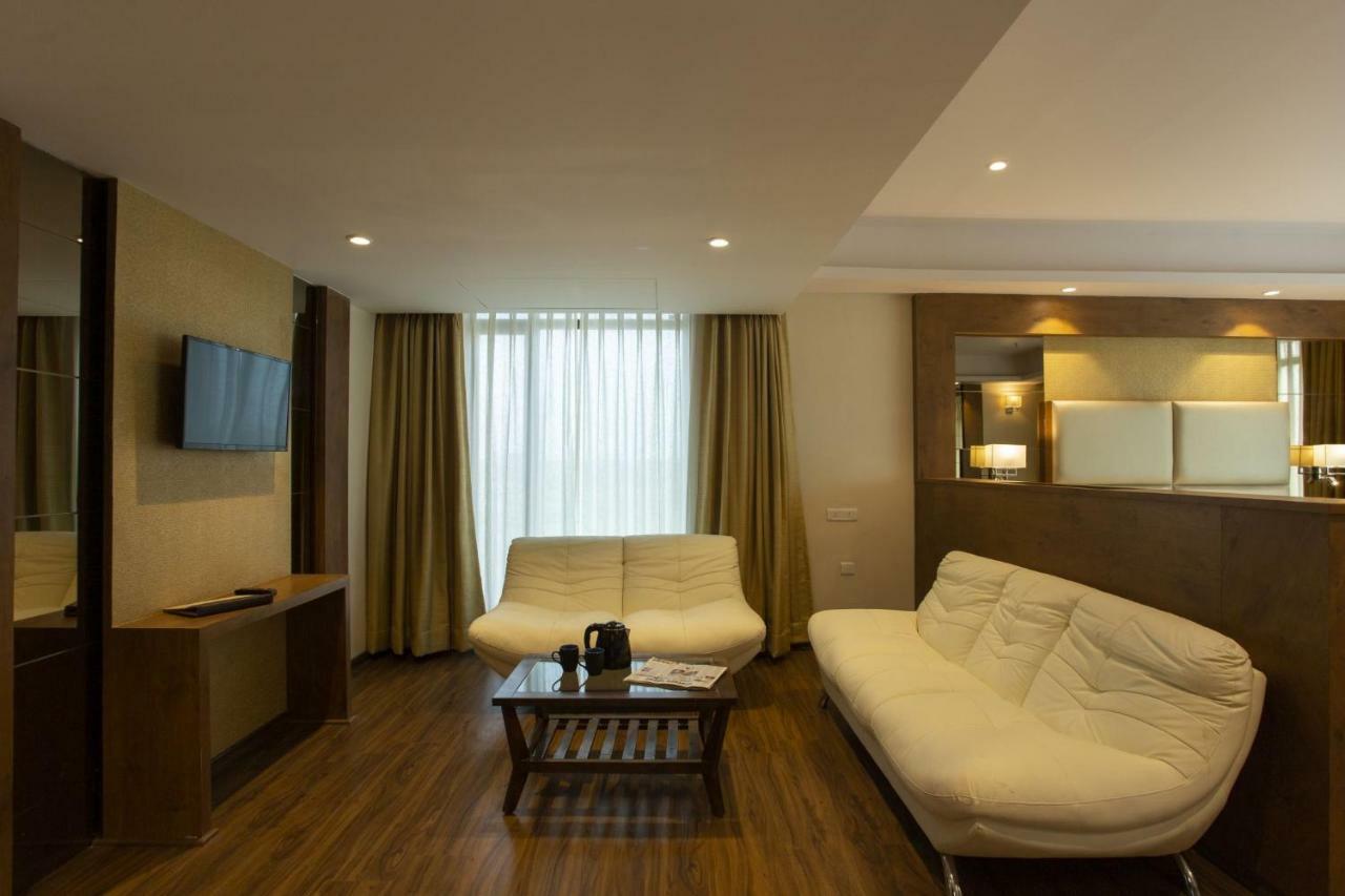 Sarovar Portico, Somnāth Exterior foto